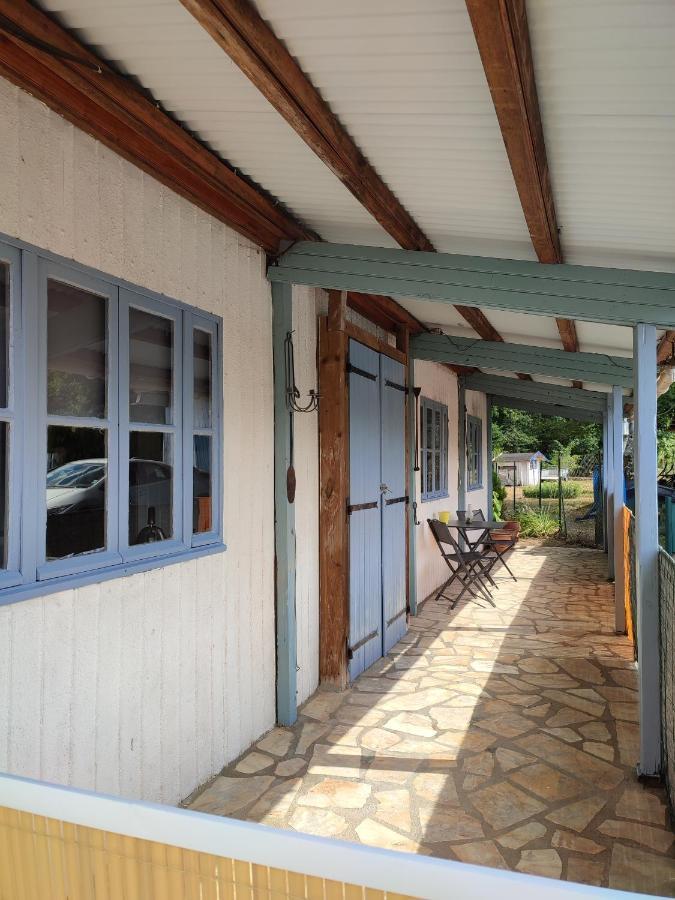 Holiday home Dans La Foret....adorable 1 Bedroom Surrounded By Woodland Pressignac